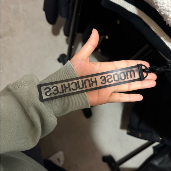 Moose Knuckles Puffer Jacket - Picture 3 of 6